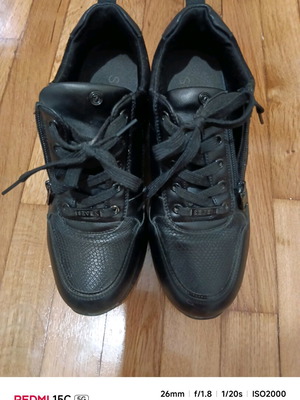 Seven women's shoes like new, size 38, black