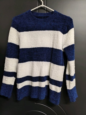 Winter sweater like new, white and blue, one size