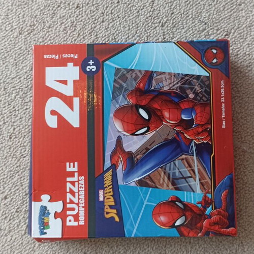 Spiderman Puzzle 24 Pieces for Ages 3+ New