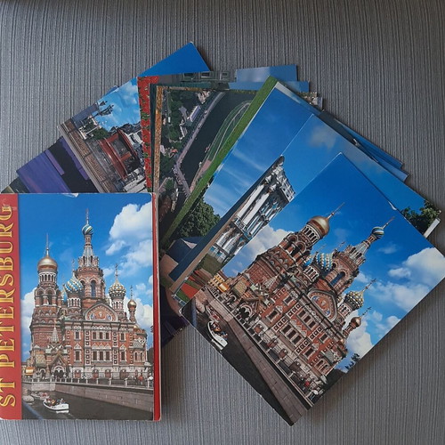 St Petersburg Russia book with 16 postcards from 1990s