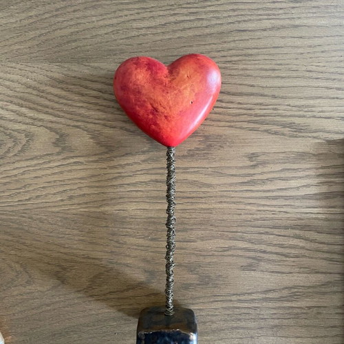 Handmade tabletop heart decoration like new, height 28cm