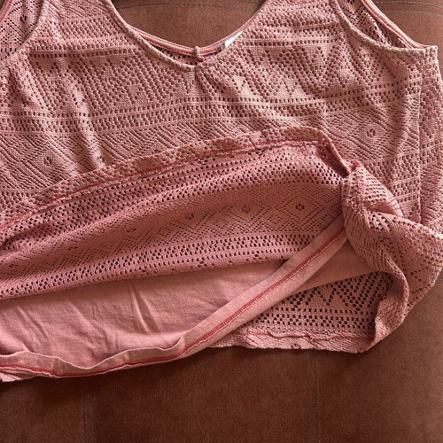 Pink Woman sleeveless top large, like new, pink-salmon lace knit