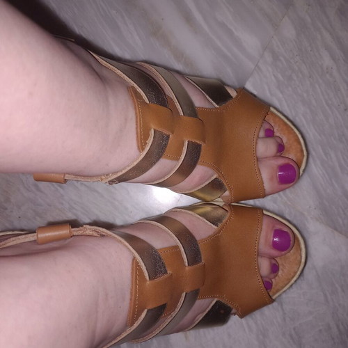 Carvel women's platform sandals size 36, like new, genuine leather