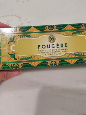 Vintage κασετίνα με 3 σαπούνια fougere