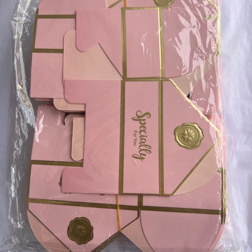Gift boxes new, pack of 100 pieces