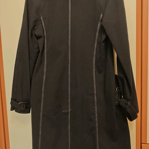 Women's black trench coat like new, size medium