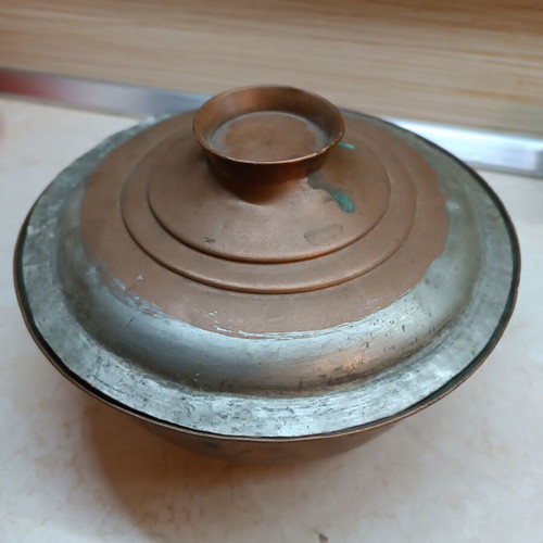 Copper pot 24 cm used with lid, old