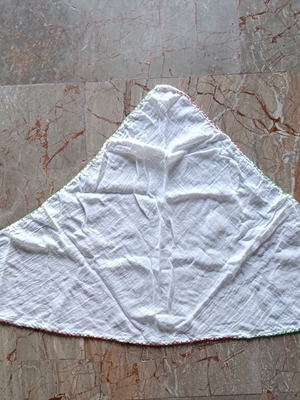 Traditional white scarf like new