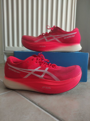 Asics Metaspeed Sky + running shoes used, size 44.5, red