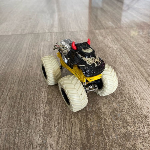 Hot Wheels Monster Tracks toy cars like new, set of 3