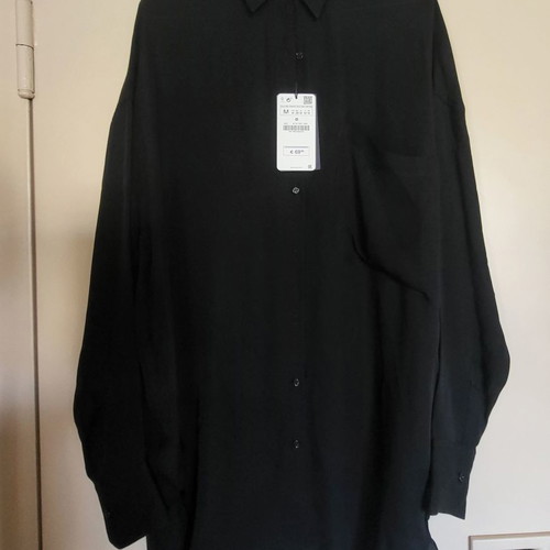 Πουκαμίσα Zara μαύρη μακριά Medium καινούργια με σκίσιμο στο πλάι
