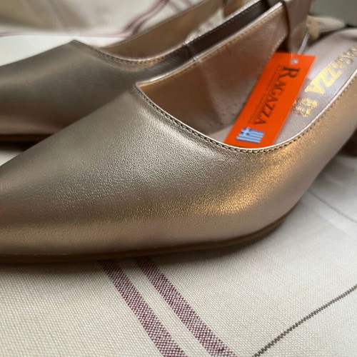 Slingback shoes gold champagne color new, size 37–37.5