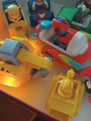 Paw Patrol toys like new