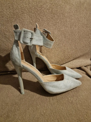 Pumps soft blue like new, size 38
