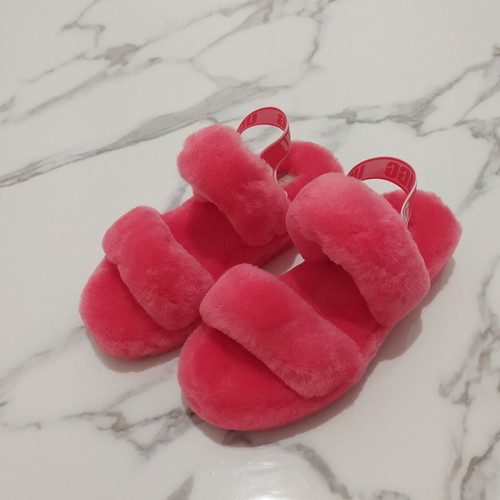 Ugg Australia slippers new, pink fuchsia