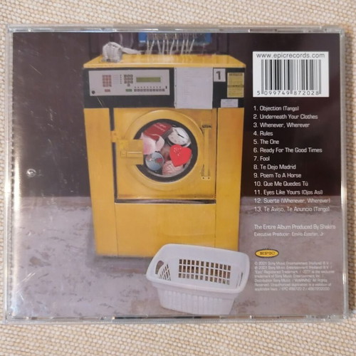 Shakira Laundry Service CD like new, Latin