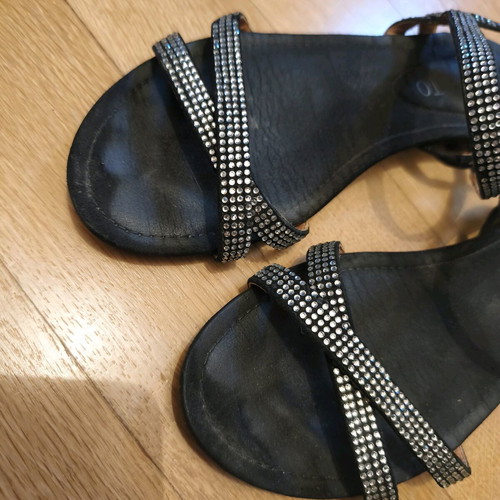 Leather suede sandals used with silver strass, size 38