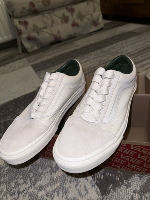 Vans Old Skool sneakers size 43 like new, white beige