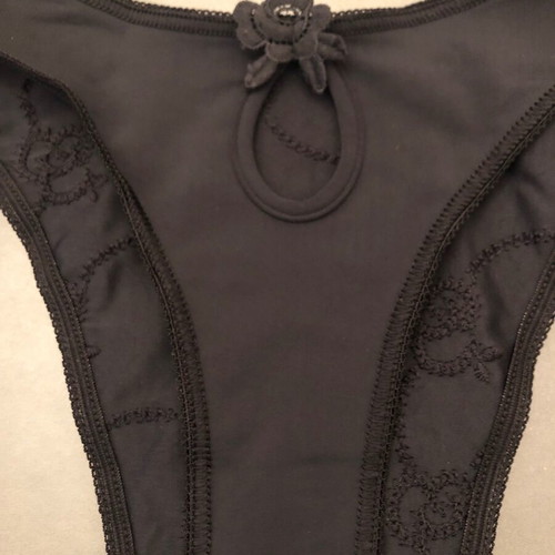 Black lingerie set 70C/S new with embossed design