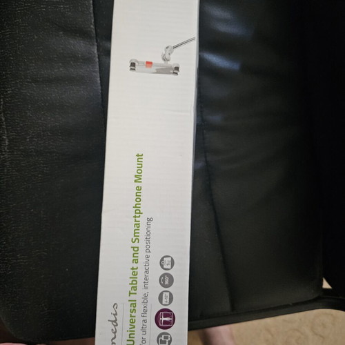 Nedis Tdmt111wt Tablet and Smartphone Mount foldable arm 4-12" like new