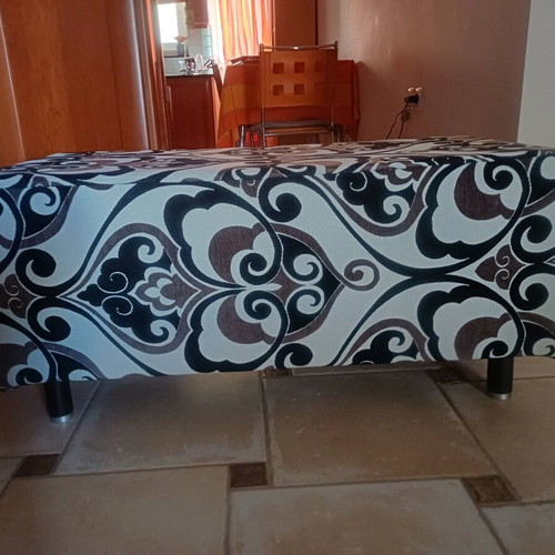 Rectangular stool like new 92×47×43