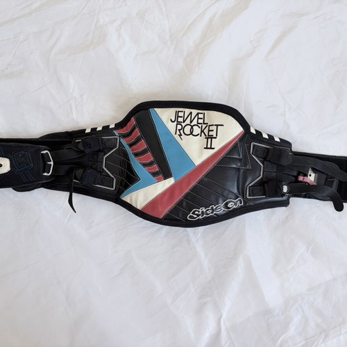 Jewel Rocket 2 boxing belt, Size On