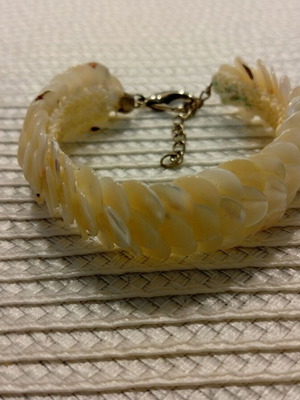 Summer bracelet made of natural shell plates new