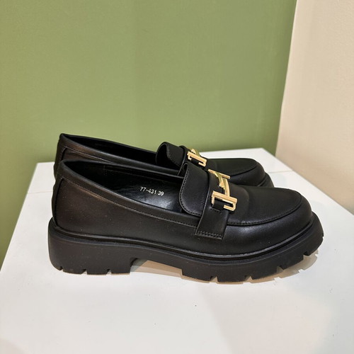 Women's black loafers with gold buckle and chunky sole size 39 like new