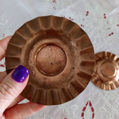 Vintage copper plates used, set of 2, pleated edge