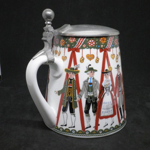 Vintage Elisabeth Liegl porcelain beer mug like new with metal lid