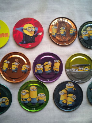 Chipicao Minions 2016 μεταχειρισμένες χάρτινες και μεταλλικές τάπες
