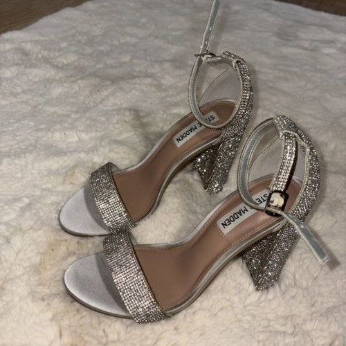 Steve Madden Silver Sandals Size 38 Like New
