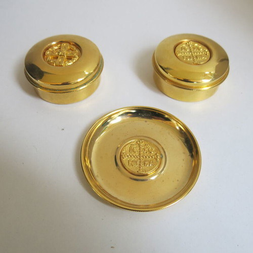Vintage gilded trinket boxes and decorative plate ecclesiastical character like new