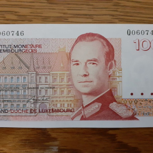 Luxembourg 100 francs 1993 new