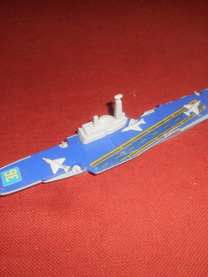 Matchbox Sea Kings K-304 Aircraft Carrier Lesney 1976