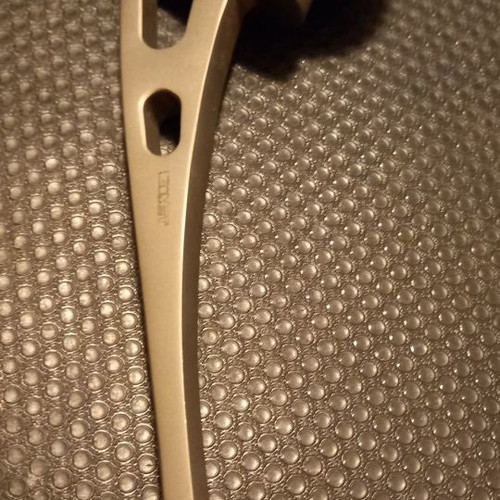 Titanium implant new