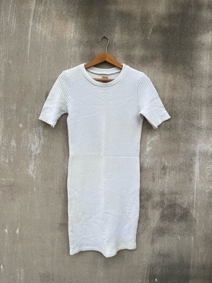Knitted dress no m elastic used