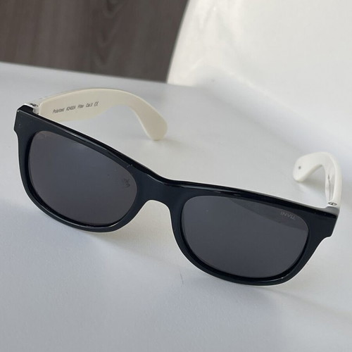 Children's sunglasses like new, black and white, for ages 3-7