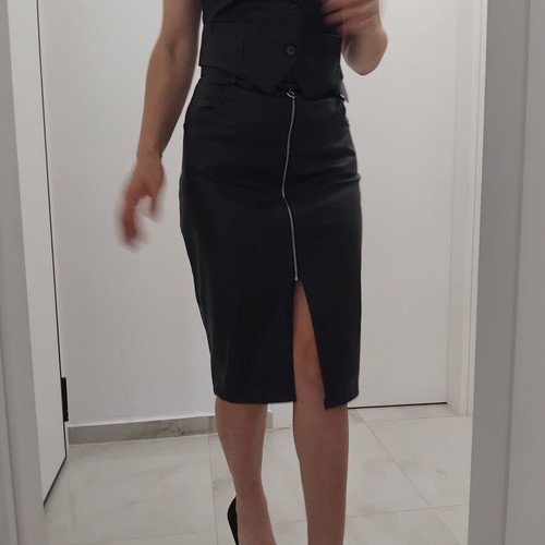 Leather set like new, vest and midi skirt with belt, black