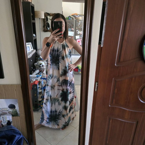 Women's dresses new, impressive and airy