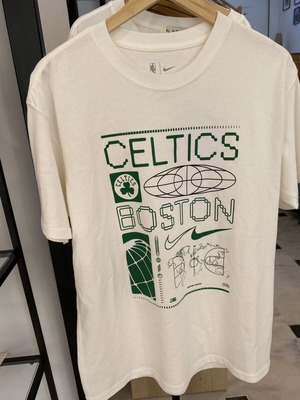 Nike t shirt size S like new, white, unisex