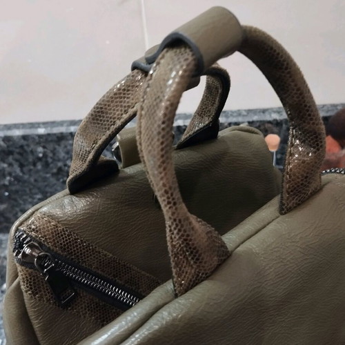 Privata backpack and shoulder bag like new, khaki