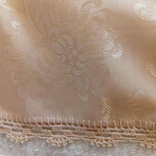 Beige table runner with handmade crochet lace, 61x42 cm