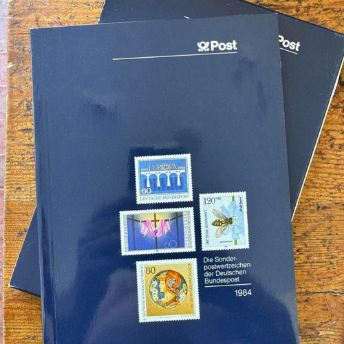 Deutsche Bundespost Yearbook 1984 like new with original slipcase