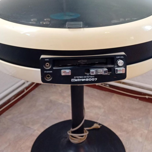 Weltron 2007 Space Age stereo system, vintage 70s turntable
