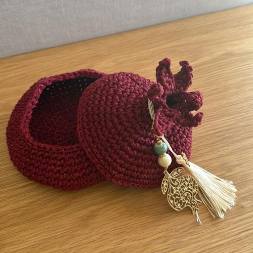 Handmade knitted basket new, burgundy with 2026 charm