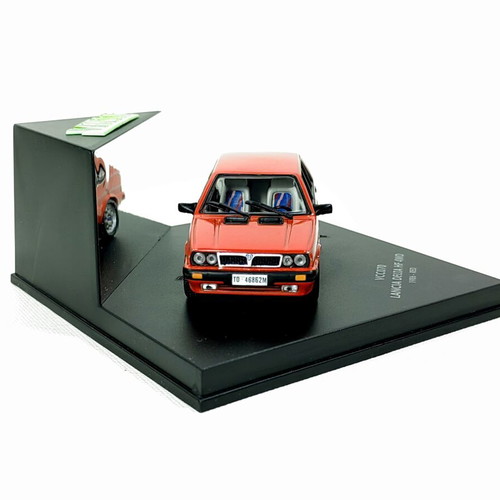 Lancia Delta HF 8V 165HP 1986 diecast model car 1:43, Vitesse