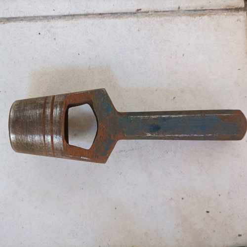 Vintage gasket punch used, 1 inch cutting diameter