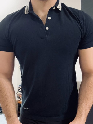 Emporio Armani black polo shirt like new, size L