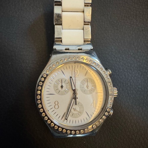 Ρολόι Swatch Irony Chrono γυναικείο σαν καινούργιο, ασημί και άσπρο με κρύσταλλα